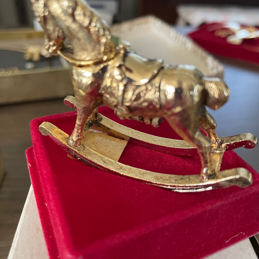 Rocking horse - Picture 3 of 3
